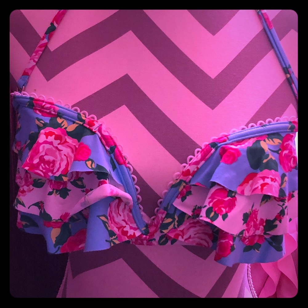 Betsey Johnson med bikini top